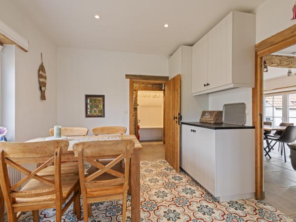 Villa photo 3