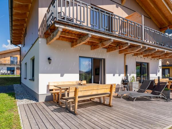 Villa photo 3