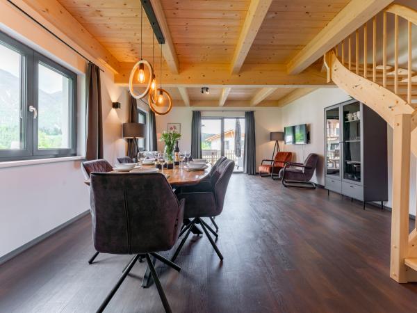 Villa photo 2