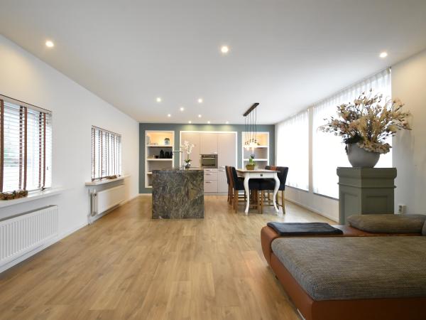 Villa photo 3