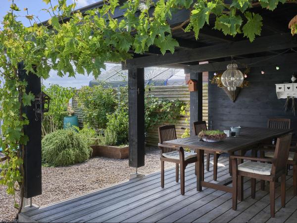 Villa photo 3