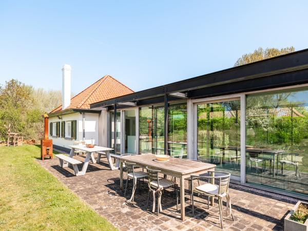 Villa photo 5
