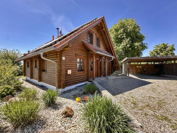 Villa photo 2