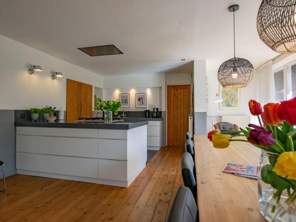 Villa photo 4