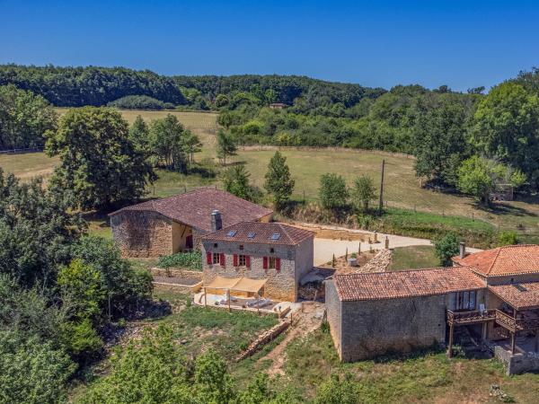 Villa photo 2