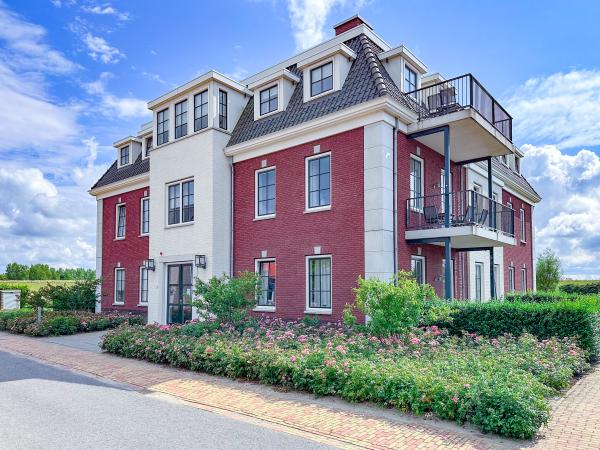 Villa photo 2
