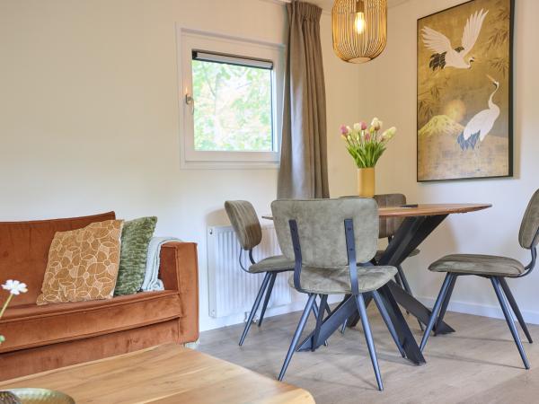 Villa photo 3