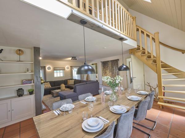 Villa photo 5