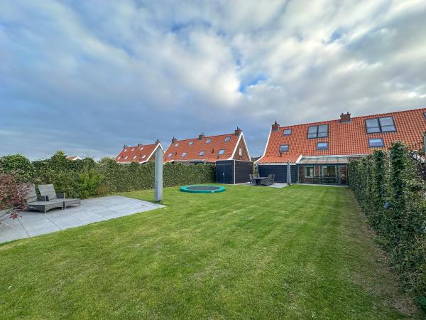 Villa photo 2