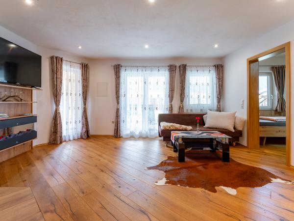 Villa photo 3