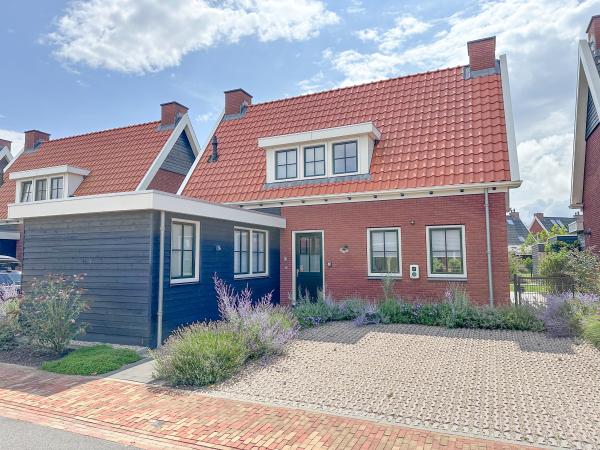 Villa photo 3