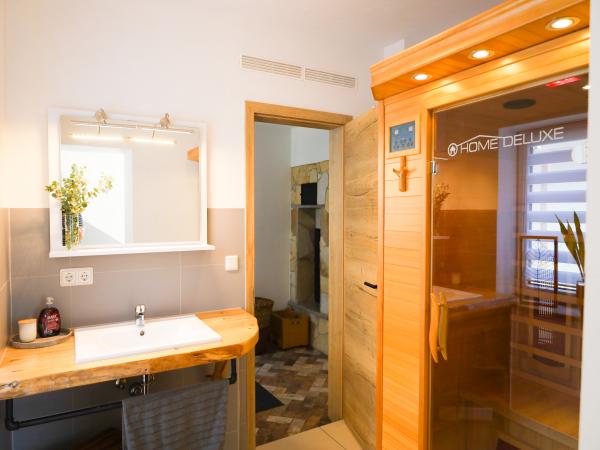 Villa photo 2