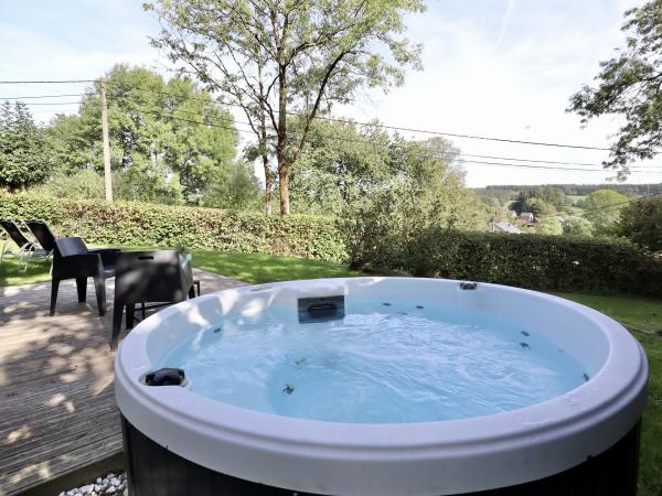 Villa photo 2