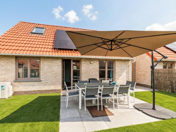 Villa photo 2