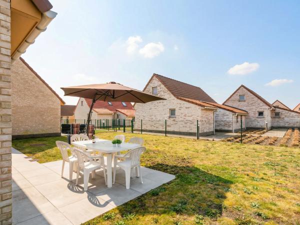 Villa photo 2