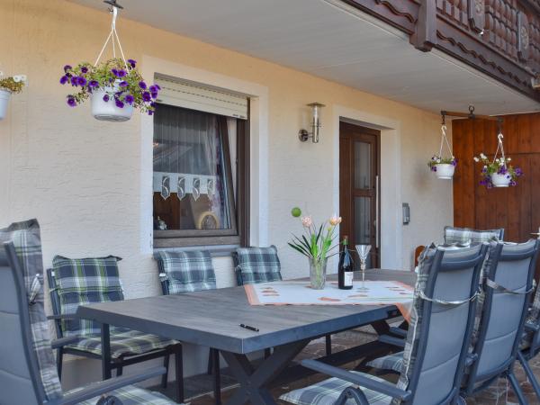 Villa photo 3