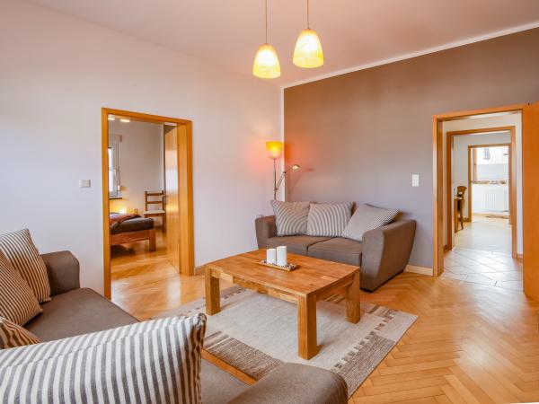 Villa photo 3