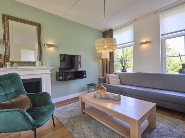 Villa photo 3