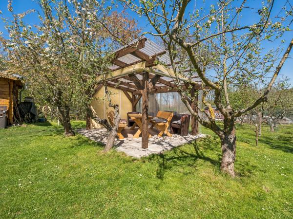 Villa photo 2