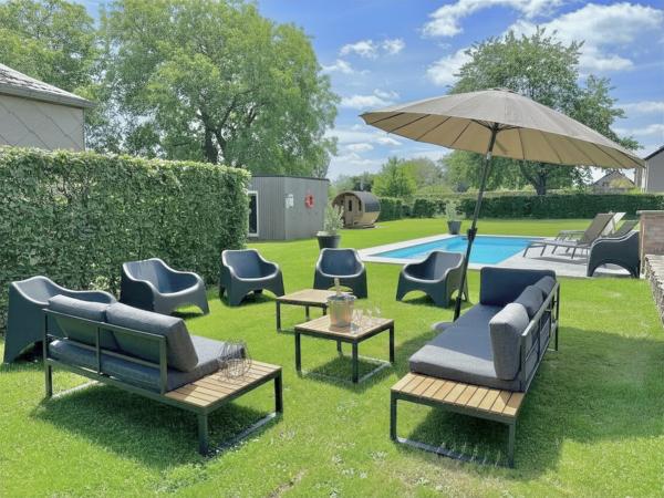 Villa photo 3