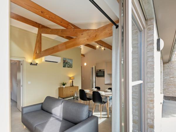 Villa photo 2