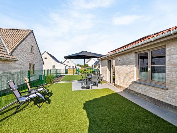 Villa photo 2
