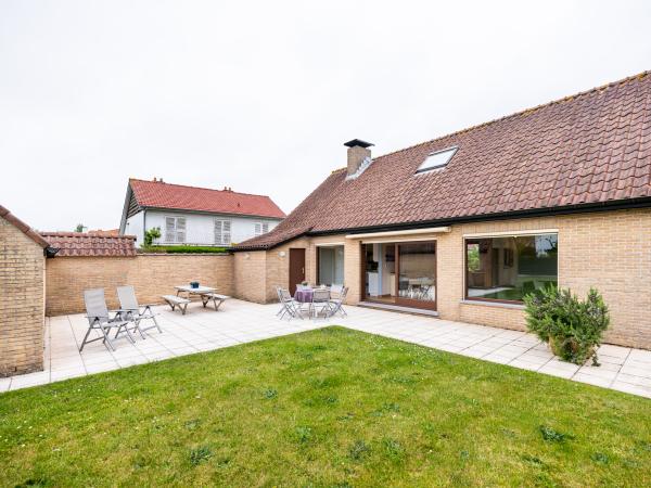 Villa photo 5