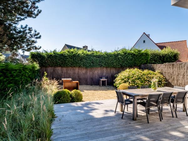 Villa photo 3