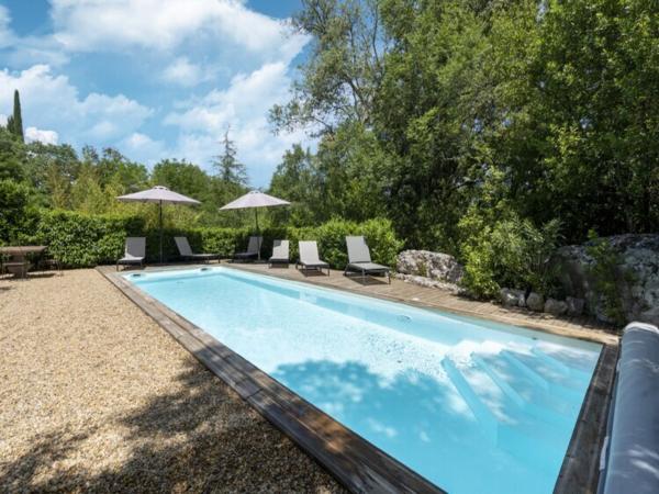 Villa photo 3