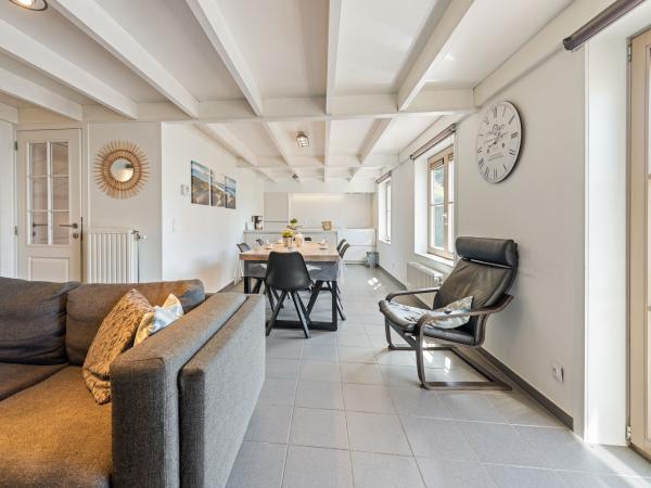 Villa photo 4