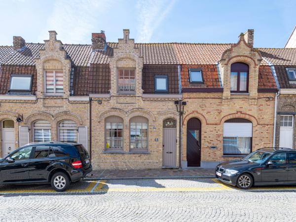 Villa photo 2