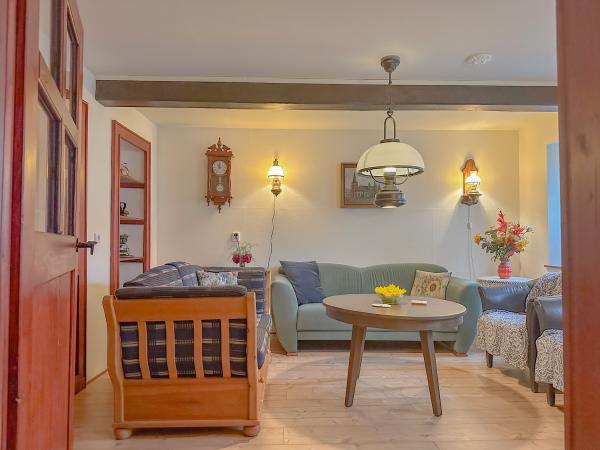 Villa photo 3
