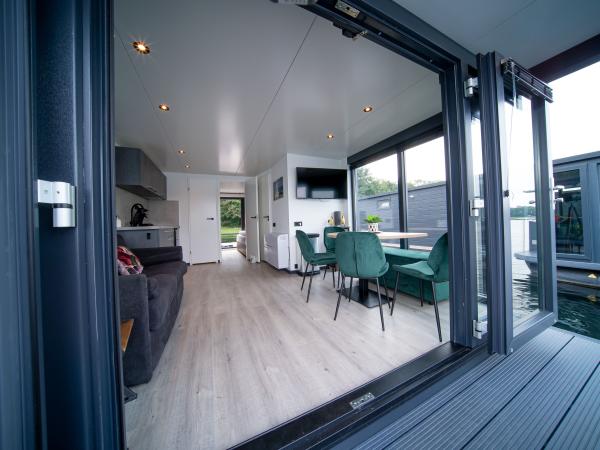Villa photo 3