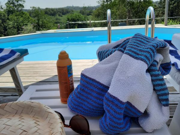 Villa photo 2