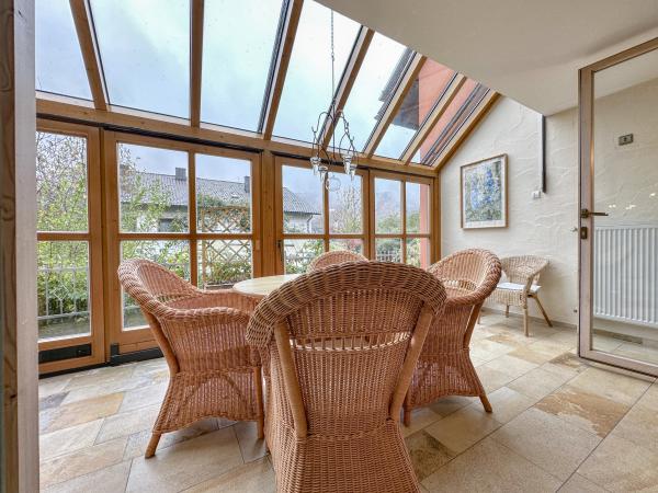 Villa photo 2