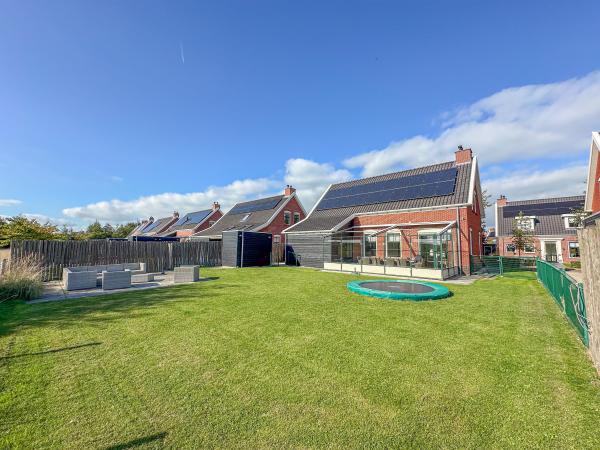 Villa photo 3