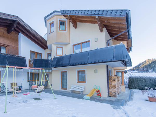 Villa photo 2