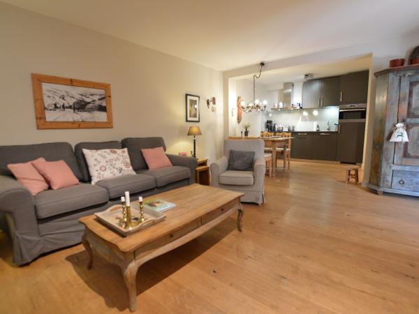 Villa photo 3