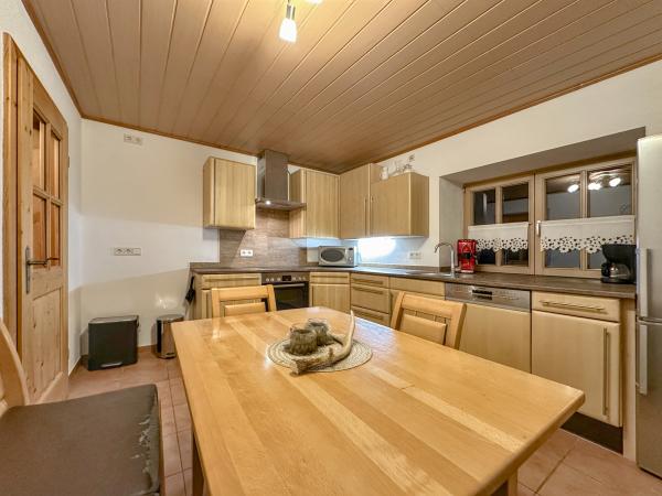 Villa photo 3