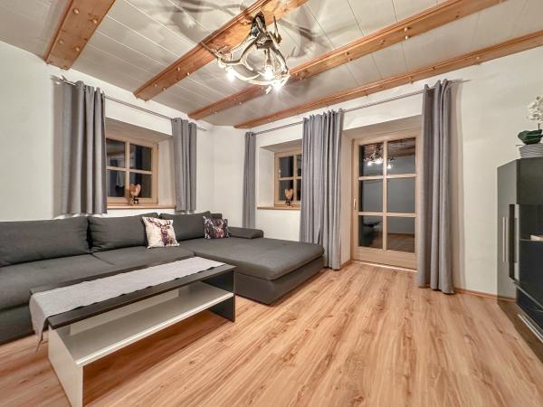 Villa photo 2