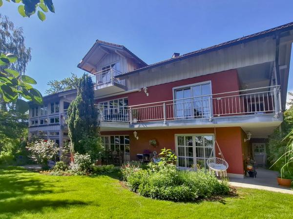 Villa photo 2