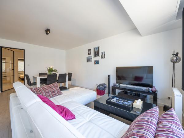 Villa photo 3