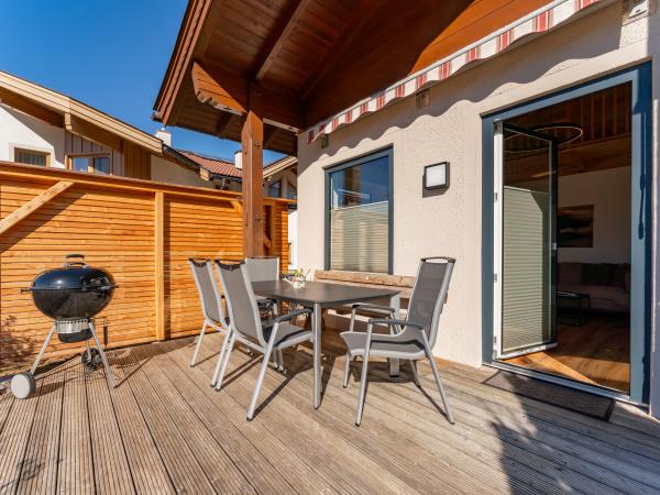 Villa photo 2
