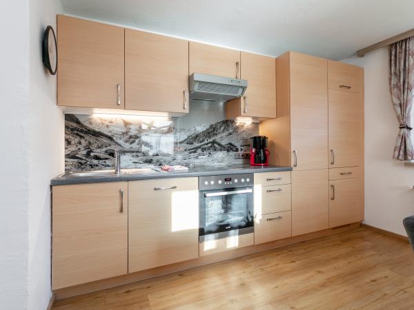 Villa photo 3