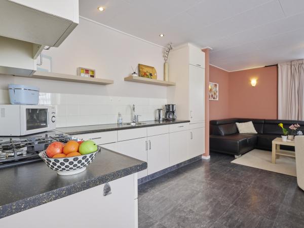 Villa photo 5