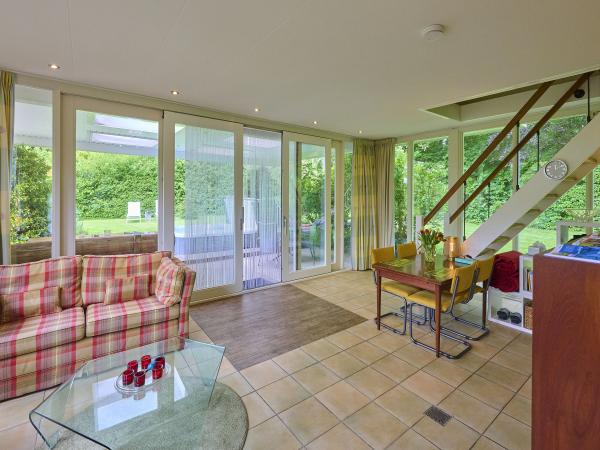 Villa photo 5