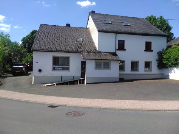 Villa photo 2