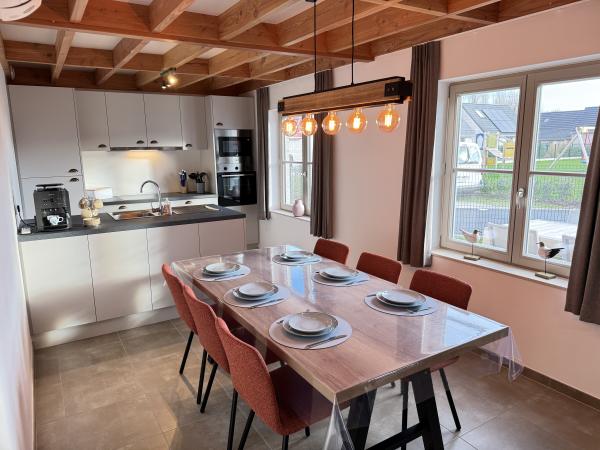 Villa photo 2