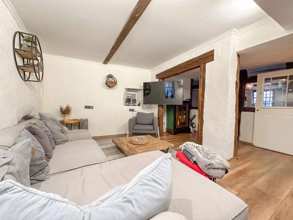 Villa photo 2