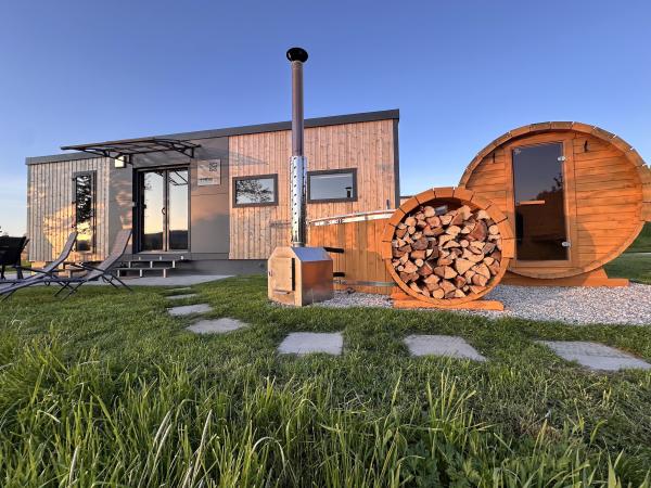 Villa photo 2